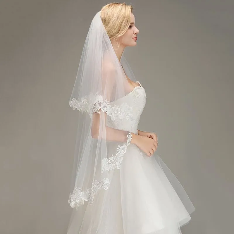 1.5M Lace Edge Short Comb Two Layers Wedding Veils | Bridelily