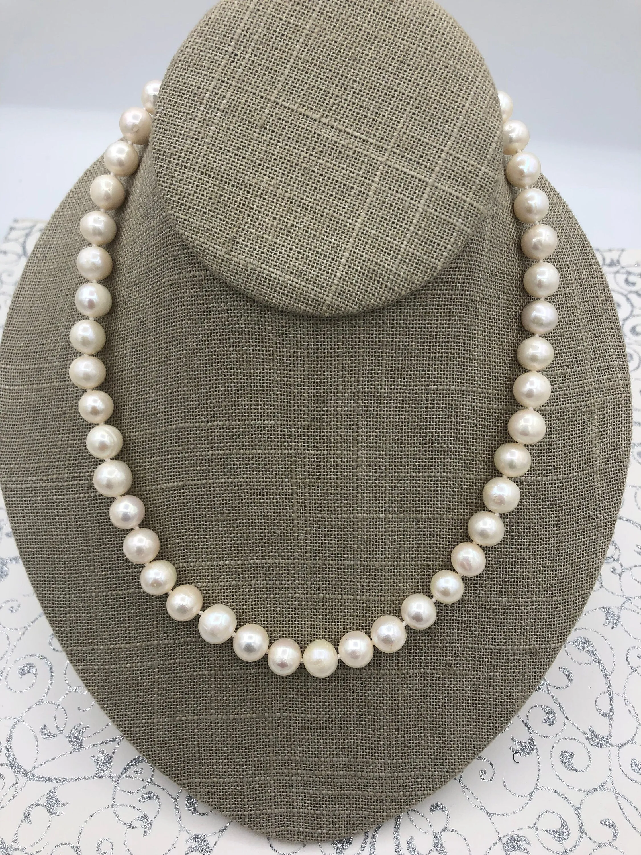 16.5'' AA  9mm White Near Round Freshwater Pearl Necklace,Natural Freshwater 4 clasp colors, Hand Knotted, High Luster,Fast Ship