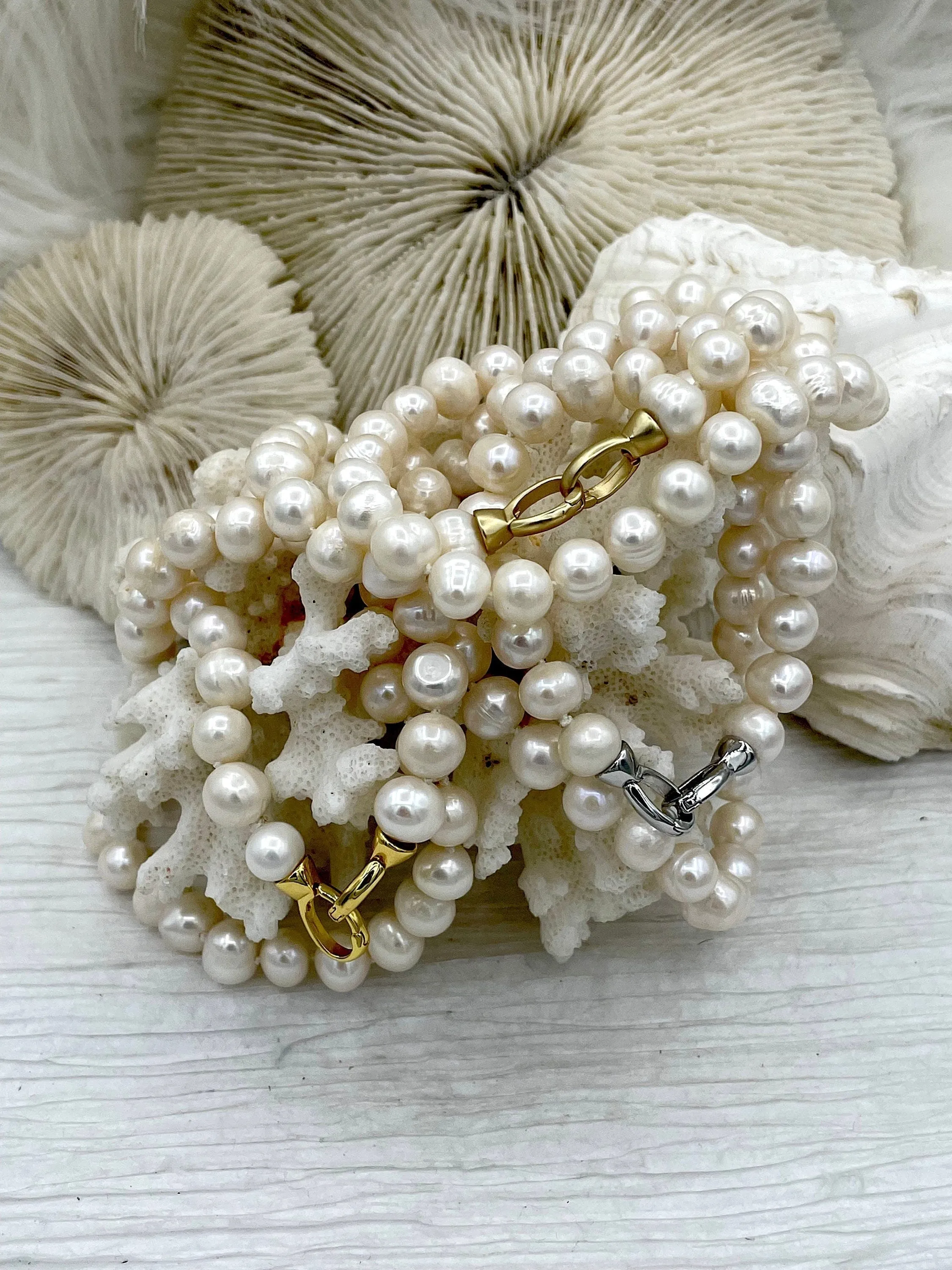 16.5'' AA  9mm White Near Round Freshwater Pearl Necklace,Natural Freshwater 4 clasp colors, Hand Knotted, High Luster,Fast Ship