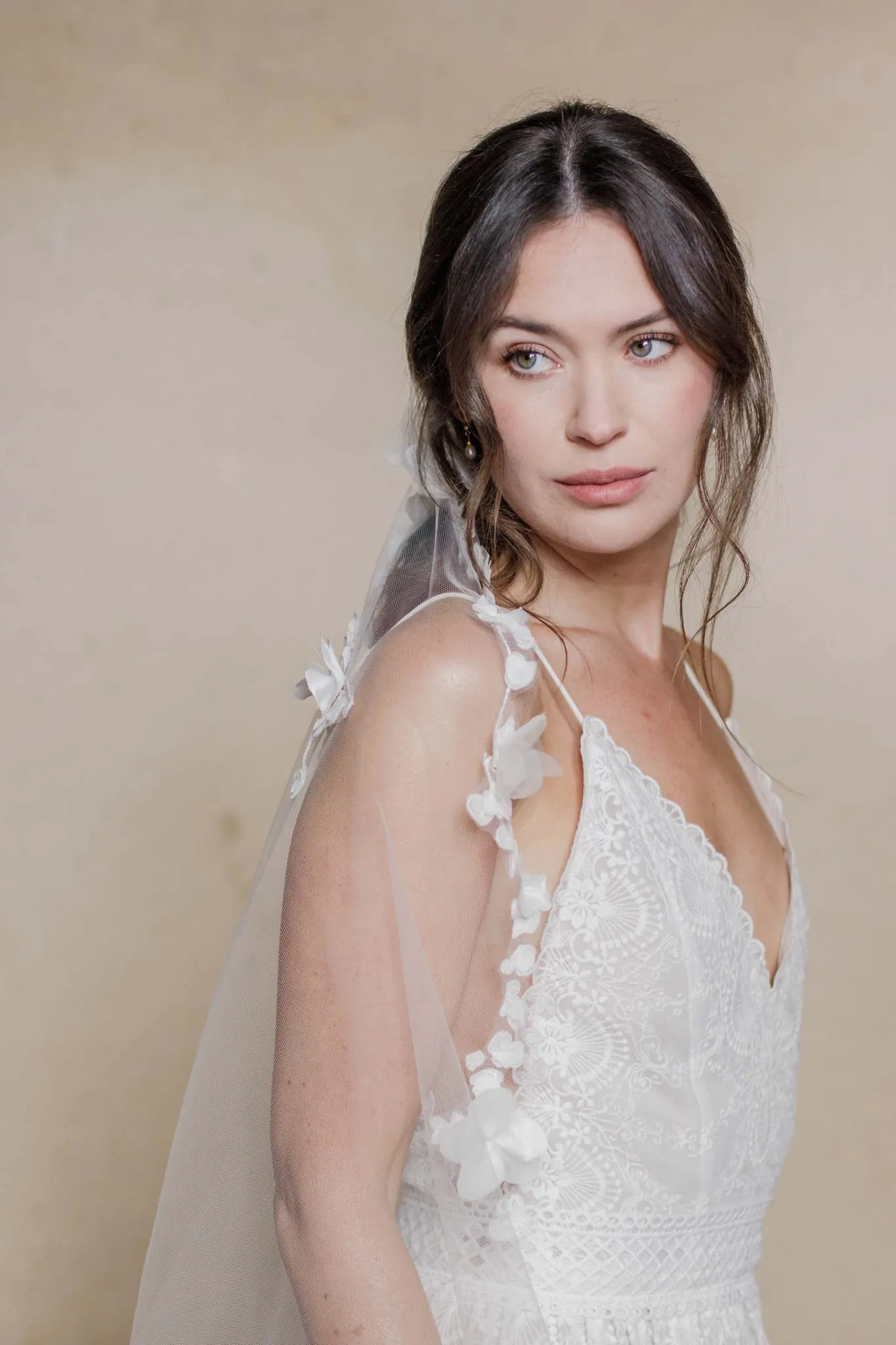 Barely there floral botanical wedding veil - Briar