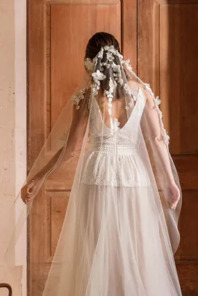 Barely there floral botanical wedding veil - Briar