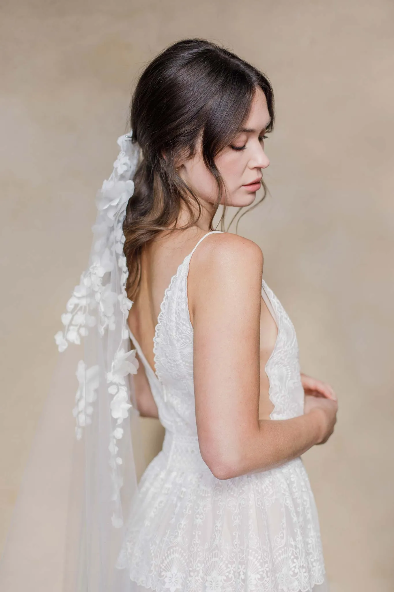 Barely there floral botanical wedding veil - Briar