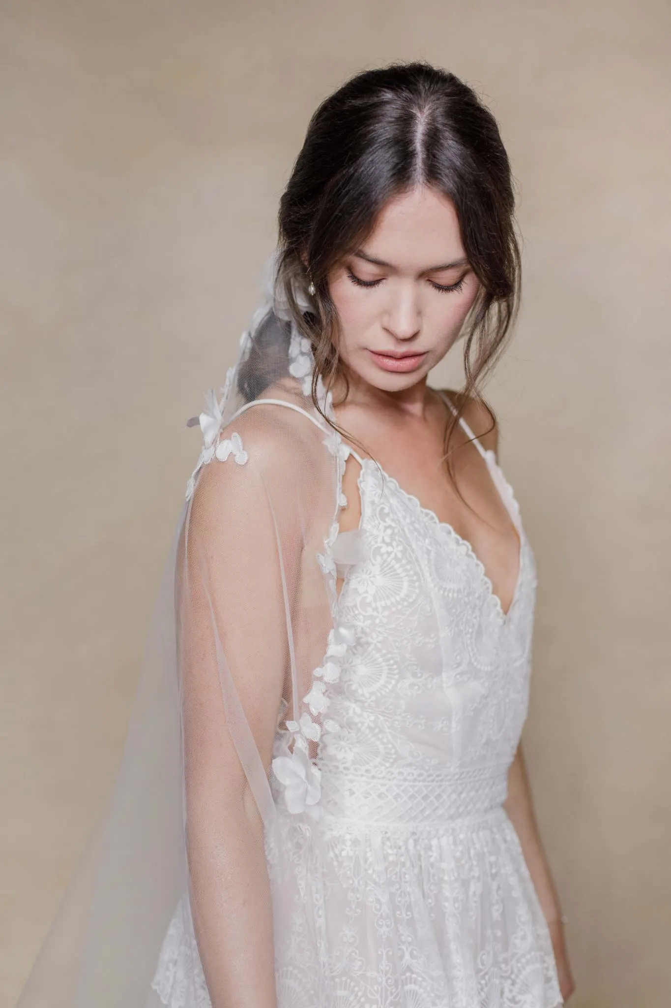 Barely there floral botanical wedding veil - Briar
