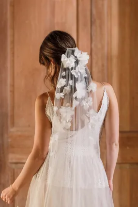Barely there flower wedding veil - Beatrice