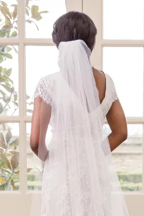 Cascade comb single tier cut edge veil - 'Calypso'