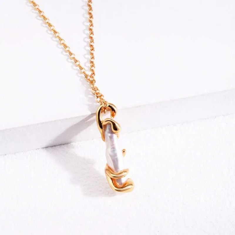 Cuboi Baroque Pearl Choker Necklace