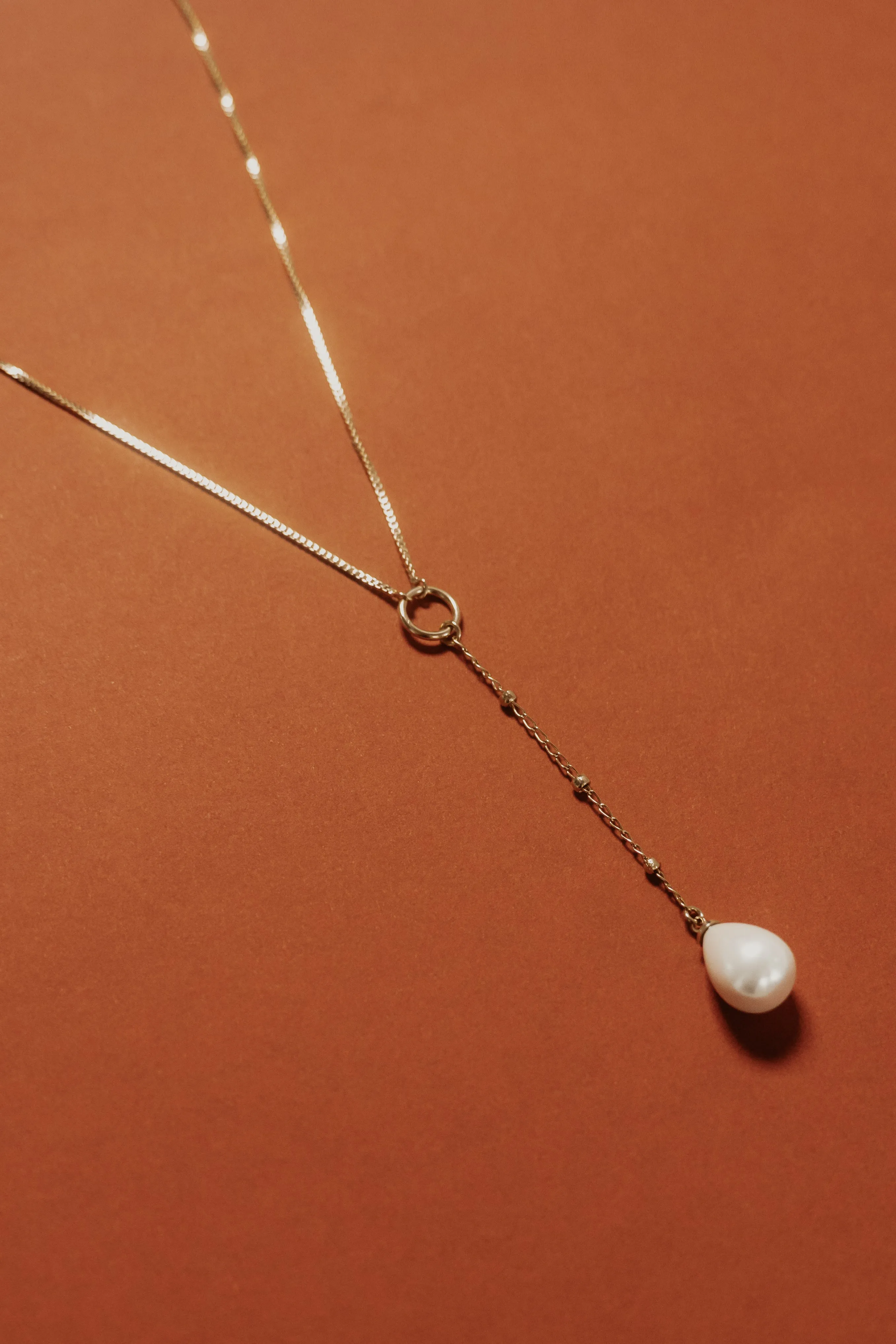 Gold and Pearl Y Necklace