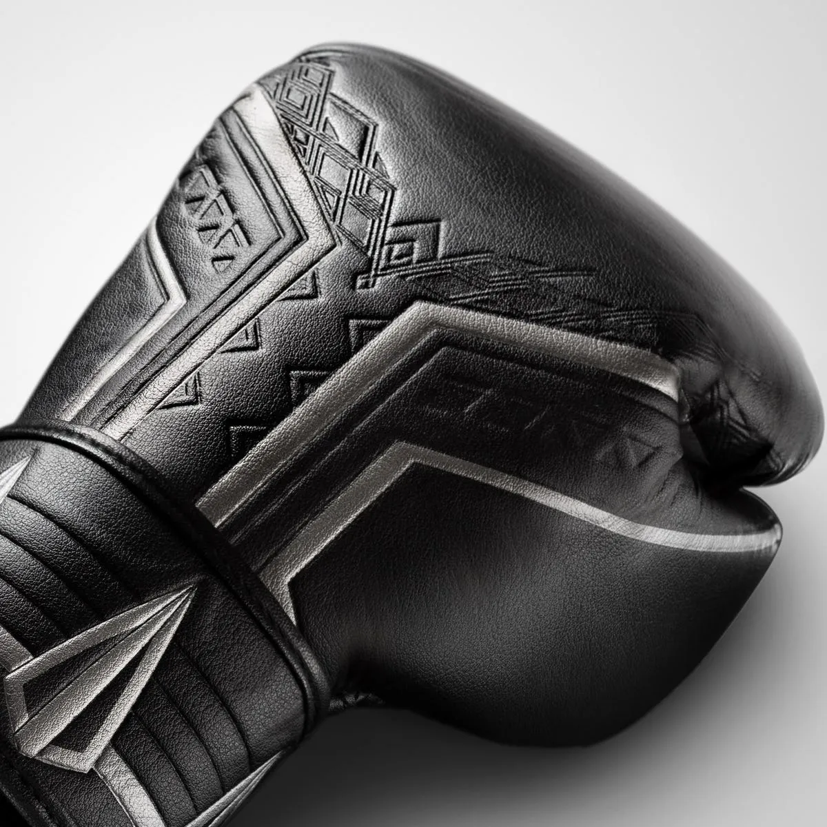 HAYABUSA BLACK PANTHER BOXING GLOVES