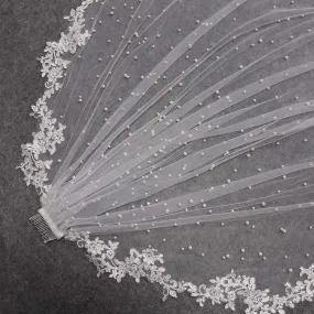Romantic  Pearl Beaded Lace Edge Bridal Wedding Veil with Hair Comb