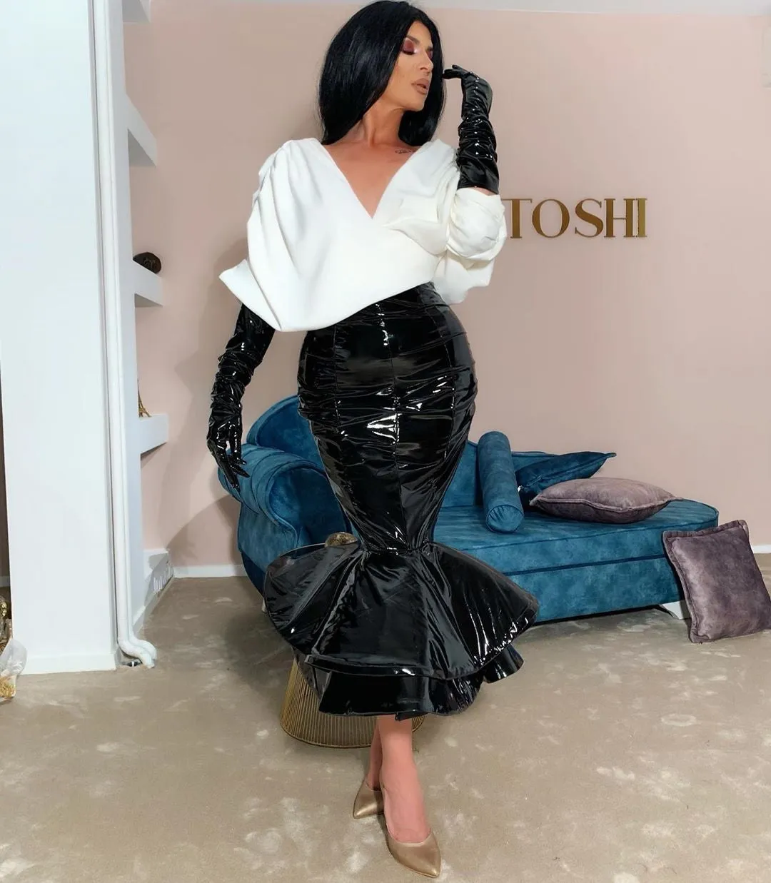 Sophia White V-Neck With Black Gloves Evening Dress