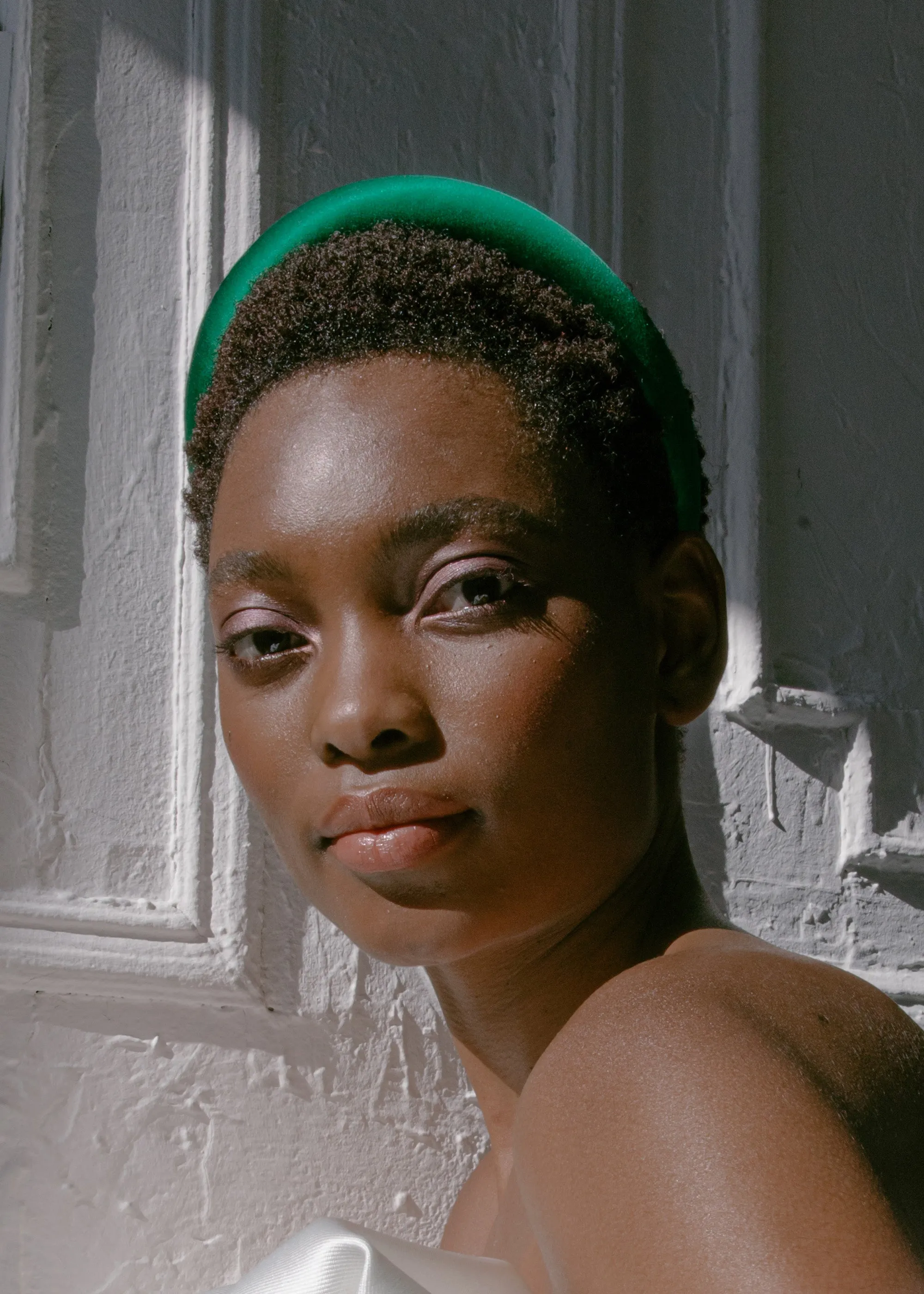 Tori Headband in Satin -- Emerald